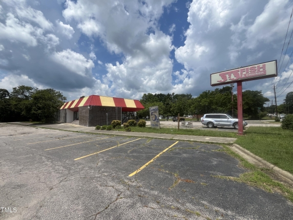 Listing Image #2 - Retail for sale at 1202 E Andrews Avenue, Henderson NC 27536