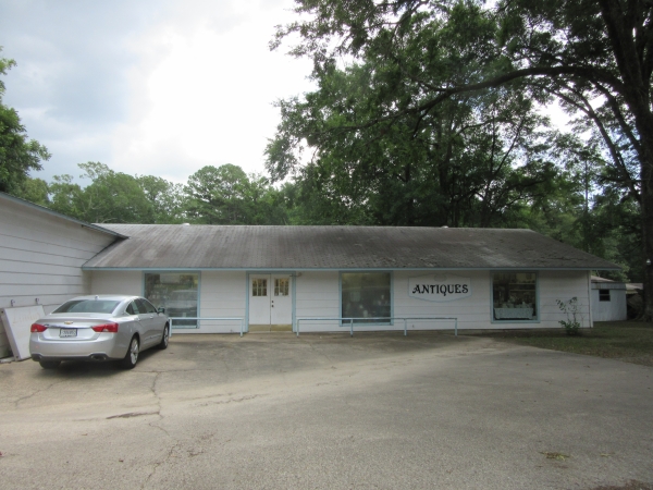 Listing Image #2 - Retail for sale at 812 McCreight Street, Bastrop LA 71220