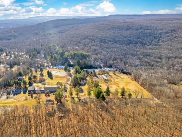 Listing Image #1 - Others for sale at 122 Barn Swallow Ln, Cresco PA 18326