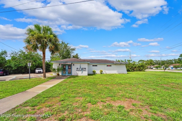 Listing Image #2 - Office for sale at 14270 Spring Hill Drive, Spring Hill FL 34609
