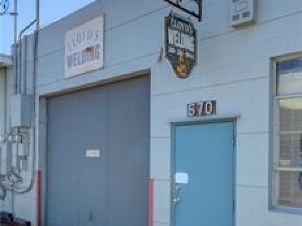 Listing Image #3 - Others for sale at 570 Meyer Lane, Redondo Beach CA 90278