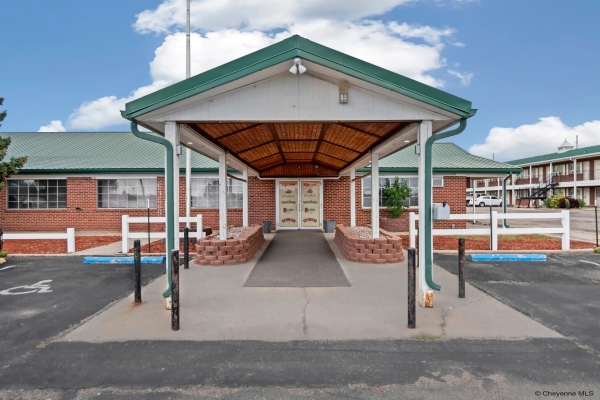 Listing Image #2 - Others for sale at 3839 E Lincolnway, Cheyenne WY 82001