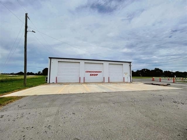Listing Image #1 - Others for sale at 120 W Peak Boulevard, Muskogee OK 74401