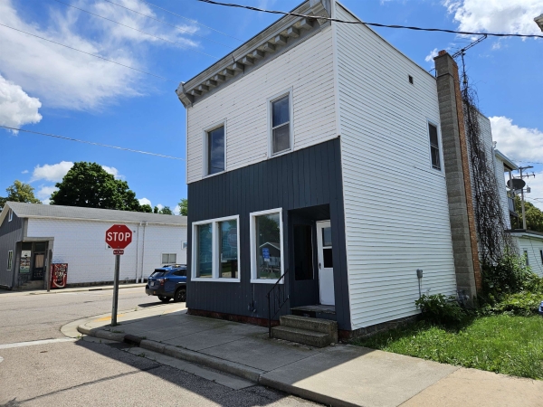 Listing Image #2 - Others for sale at 102 W Winnebago Street, Friesland WI 53935