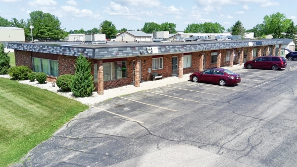 Listing Image #1 - Office for sale at 1517 E Huebbe Pkwy, Beloit WI 53511