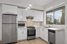 Listing Image #3 - Multi-family for sale at 1183 Crenshaw Blvd, Los Angeles CA 90019