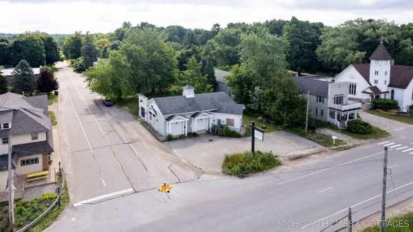 Listing Image #3 - Retail for sale at 1399 Blue Star Highway, South Haven MI 49090