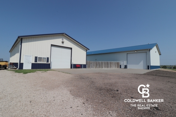 Listing Image #1 - Industrial for sale at 795 Midstates Dr, Garden City KS 67846