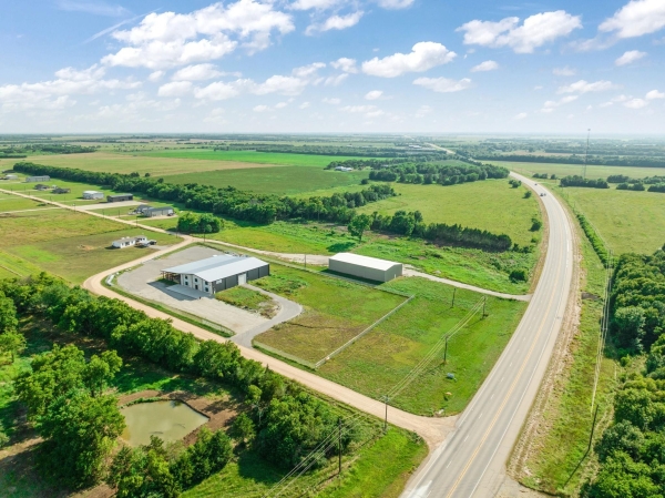 Listing Image #2 - Retail for sale at 12931 Highway 82 W, Brookston TX 75421