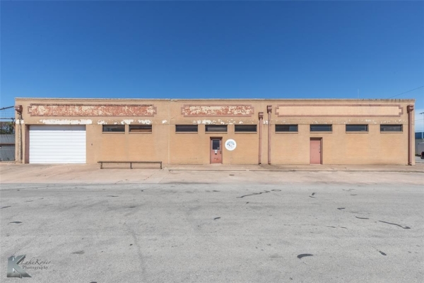 Listing Image #2 - Industrial for sale at 202 Elm Street, Abilene TX 79602