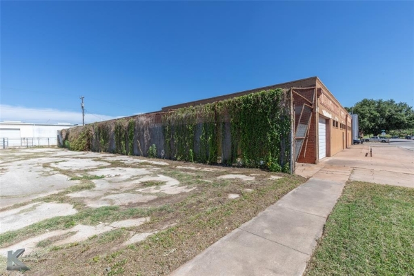 Listing Image #3 - Industrial for sale at 202 Elm Street, Abilene TX 79602