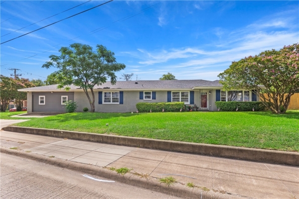 Listing Image #1 - Others for sale at 1105 San Jacinto Lane, Bryan TX 77803