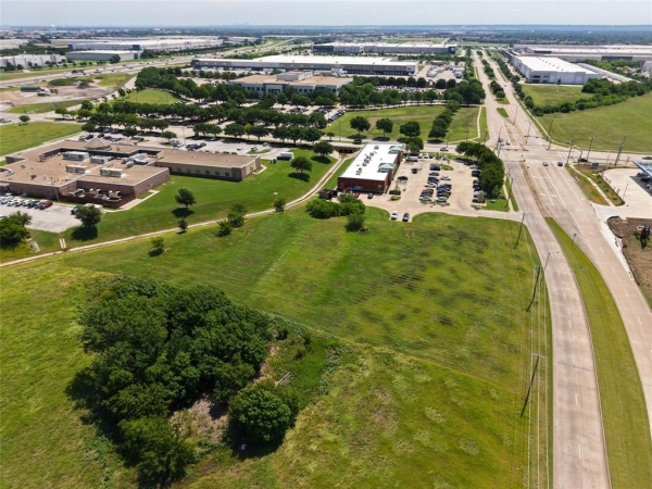 Listing Image #2 - Others for sale at 1701 E Bardin Road, Arlington TX 76018