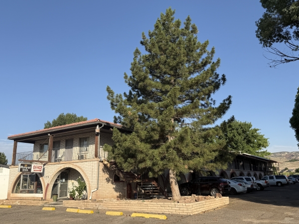 Listing Image #1 - Hotel for sale at 1170 S COVE VIEW RD, Richfield UT 84701