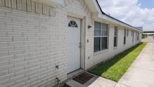 Listing Image #3 - Multi-family for sale at 815 N Cross Lane, Edinburg TX 78541