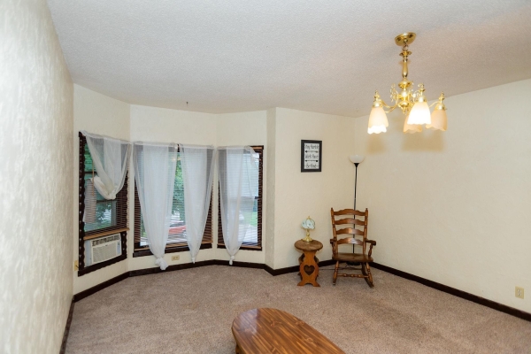 Listing Image #3 - Others for sale at 102 NW 9th Avenue, Waverly IA 50677