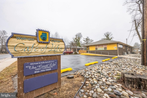 Listing Image #2 - Office for sale at 1 N Valley Ave, Vineland NJ 08360