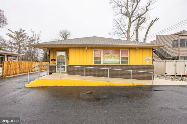 Listing Image #3 - Office for sale at 1 N Valley Ave, Vineland NJ 08360