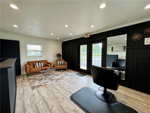 Listing Image #2 - Others for sale at 4 Richmond Ave, Mattoon IL 61938