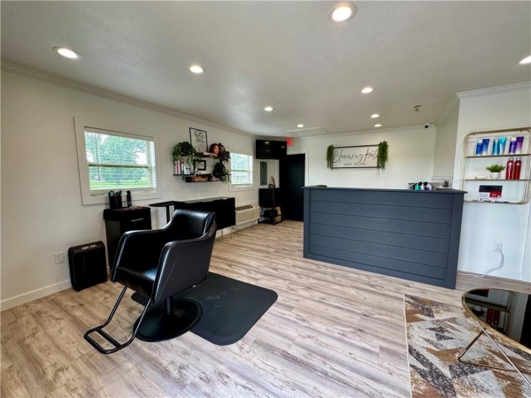 Listing Image #3 - Others for sale at 4 Richmond Ave, Mattoon IL 61938