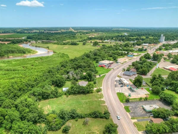 Listing Image #3 - Others for sale at 20469 NE 23rd Street, Harrah OK 73045