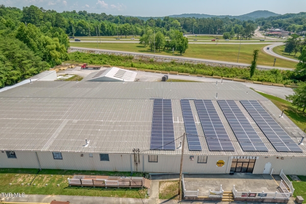 Listing Image #1 - Retail for sale at 801 Larry Byrd Road, Kingston TN 37763