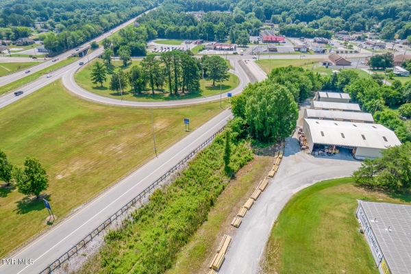 Listing Image #3 - Retail for sale at 801 Larry Byrd Road, Kingston TN 37763