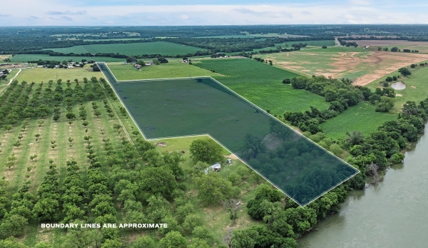 Listing Image #2 - Land for sale at 12181 Gholson Rd, Waco TX 76705