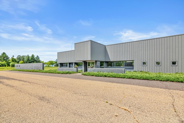 Listing Image #1 - Multi-Use for sale at 803 Prospect Ave, Osceola WI 54020