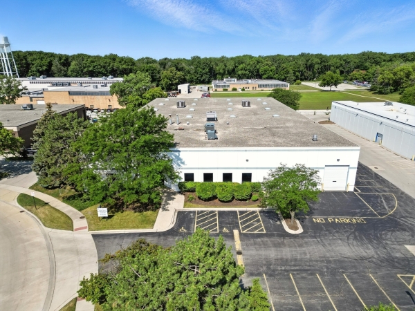 Listing Image #2 - Industrial for sale at 8130 River Dr, Morton Grove IL 60053