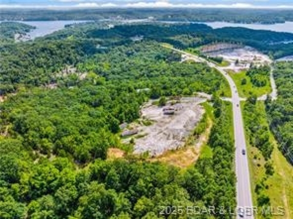 Listing Image #2 - Land for sale at 12874 MO-5 Hwy, Sunrise Beach MO 65079
