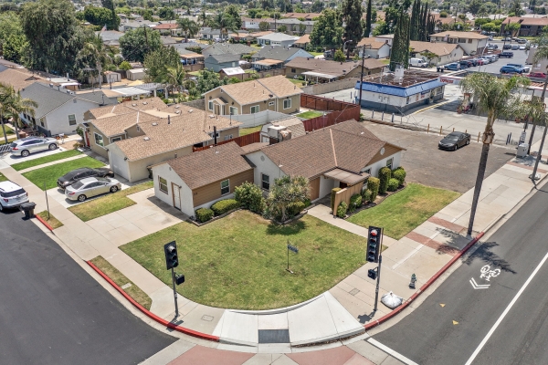 Listing Image #1 - Multi-Use for sale at 700 S Brea Blvd, Brea CA 92821