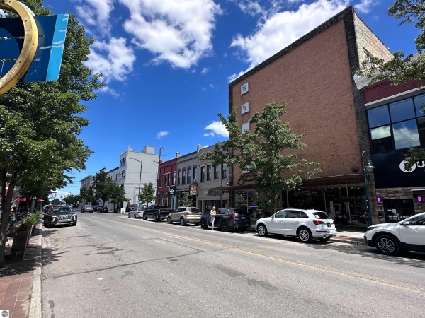 Listing Image #2 - Retail for sale at 123 S Union Street, Traverse City MI 49684