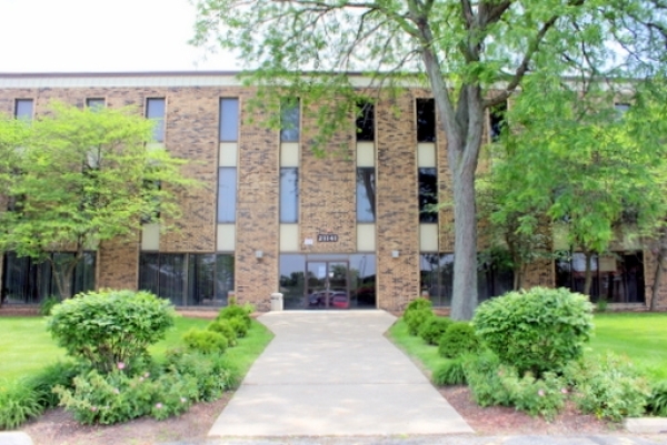 Listing Image #1 - Office for sale at 21141 Governors Highway, Matteson IL 60443