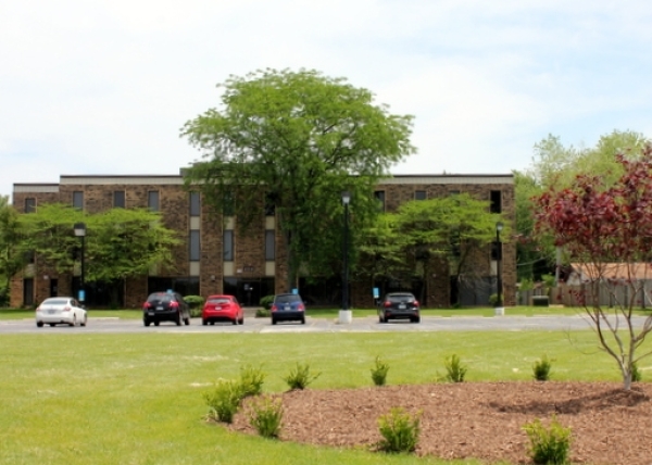 Listing Image #2 - Office for sale at 21141 Governors Highway, Matteson IL 60443