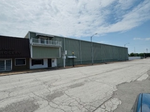 Listing Image #1 - Industrial for sale at 223 S Main Street, Wagoner OK 74467