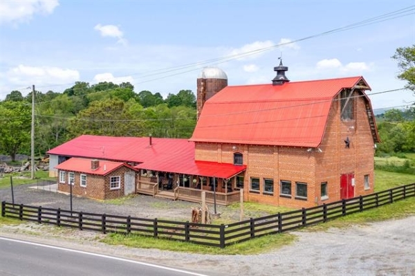 Listing Image #1 - Others for sale at 4241 Lee HWY, Pulaski VA 24301