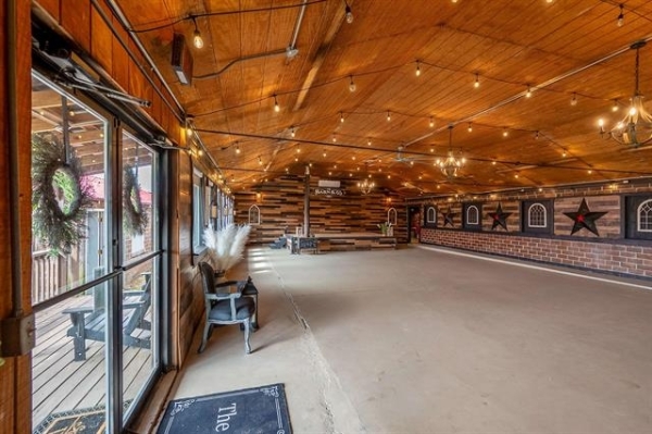 Listing Image #3 - Others for sale at 4241 Lee HWY, Pulaski VA 24301