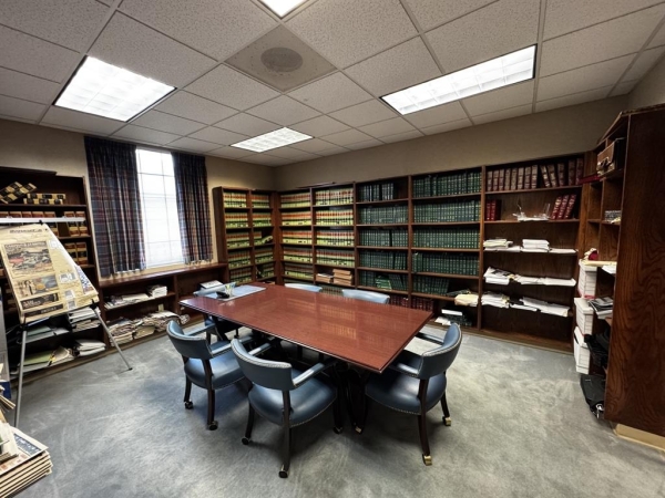 Listing Image #3 - Industrial for sale at 1915 Citizens Bank Drive, Bossier City LA 71111
