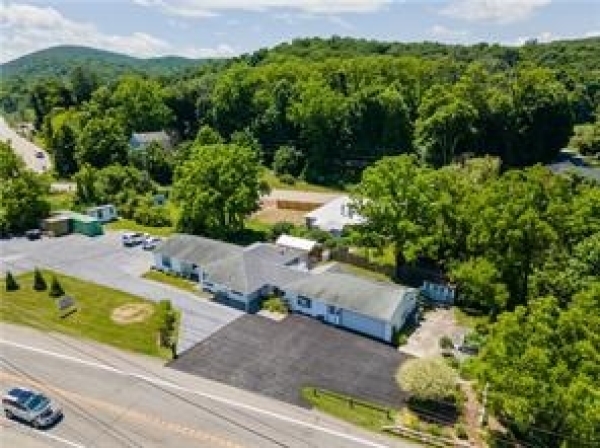 Listing Image #2 - Multi-family for sale at 3191 RT 9, Cold Spring NY 10516