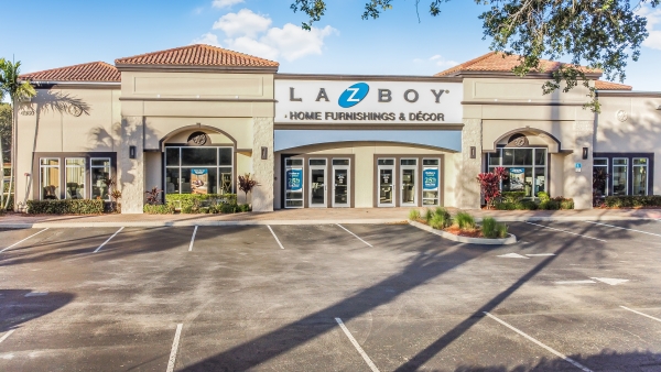 Listing Image #1 - Retail for sale at 4320 NW Federal highway, Jensen Beach FL 34957