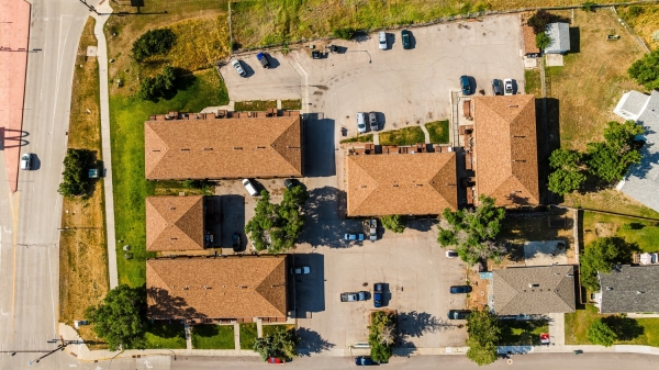 Listing Image #3 - Multi-family for sale at 434 Prairieview Drive, Gillette WY 82716