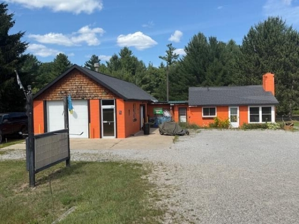 Listing Image #1 - Others for sale at 5 West Federal Highway, Roscommon MI 48653