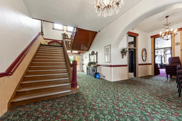 Listing Image #3 - Office for sale at 305 Grove Avenue, Owatonna MN 55060