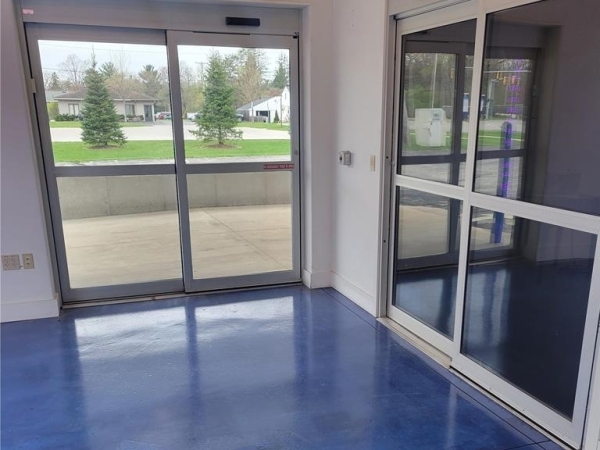 Listing Image #3 - Others for sale at 2706 N Saginaw, Midland MI 48640