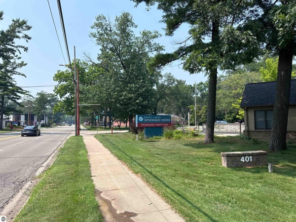 Listing Image #3 - Office for sale at 401 Munson Avenue, Traverse City MI 49686