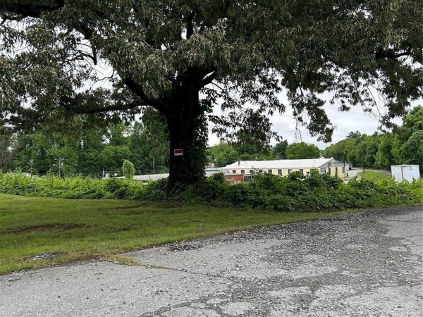 Listing Image #3 - Others for sale at 1202 Lee Street, Spencer NC 28159