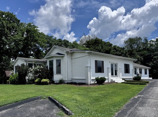 Listing Image #1 - Office for sale at 500 E Gaines St, Lawrenceburg TN 38464