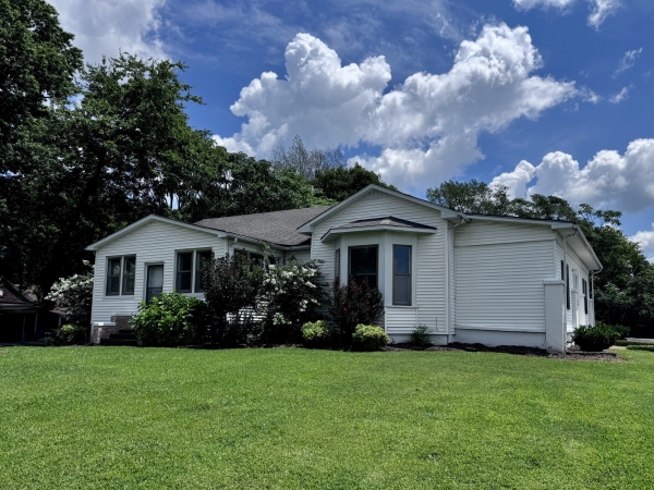 Listing Image #2 - Office for sale at 500 E Gaines St, Lawrenceburg TN 38464