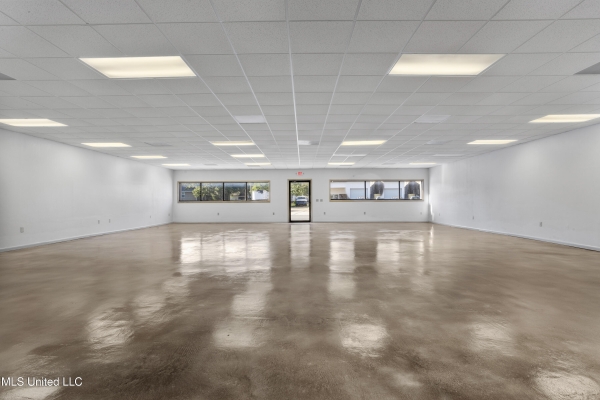 Listing Image #2 - Retail for sale at 643 Division Street, Biloxi MS 39530